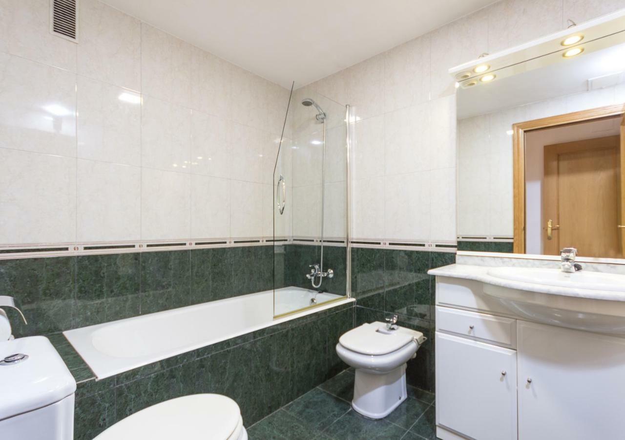 Apartment Rambla Tarragona Free Parking Buitenkant foto